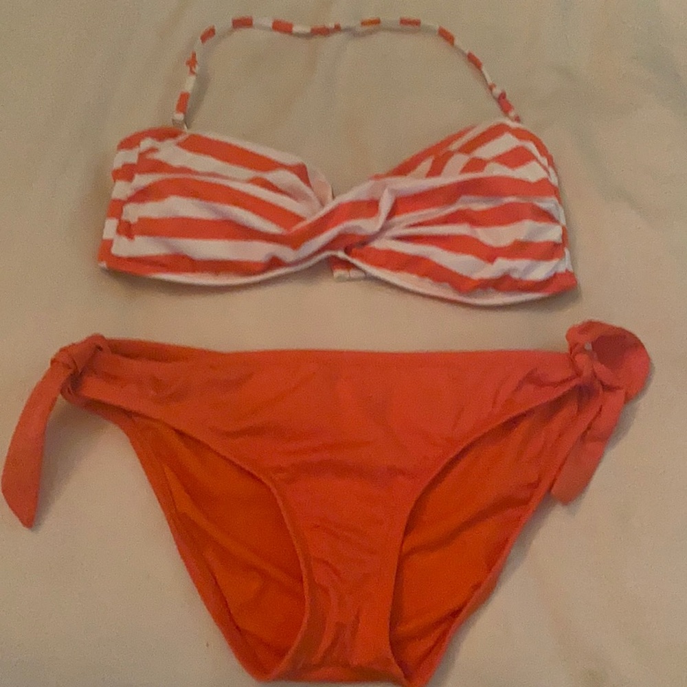 Massimo swimsuit Top is a medium bottom is a small